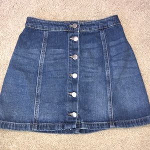h and m button up jean skirt size:4